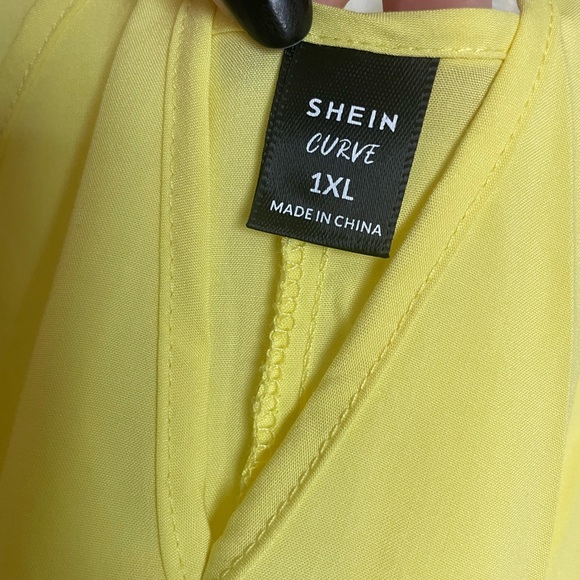 SHEIN Curve👗dress - Picture 4 of 5